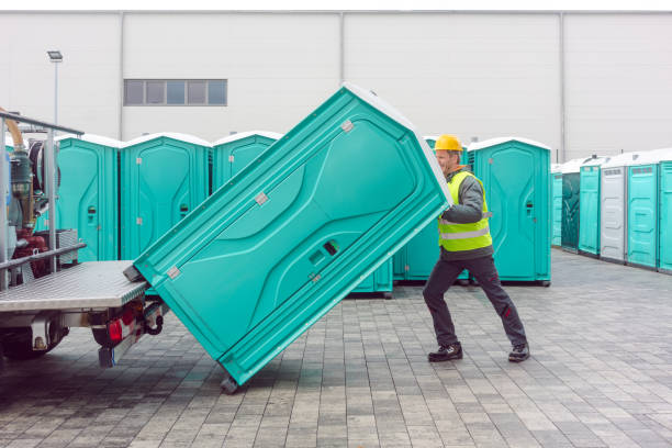Best High-end porta potty rental  in Reedley, CA