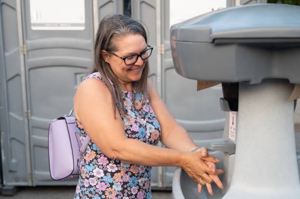 Best Portable restroom trailer rental  in Reedley, CA